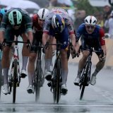 Jonathan Milan (à gauche) a été le plus rapide à Valence KEYSTONE/EPA/CHRISTOPHE PETIT TESSON